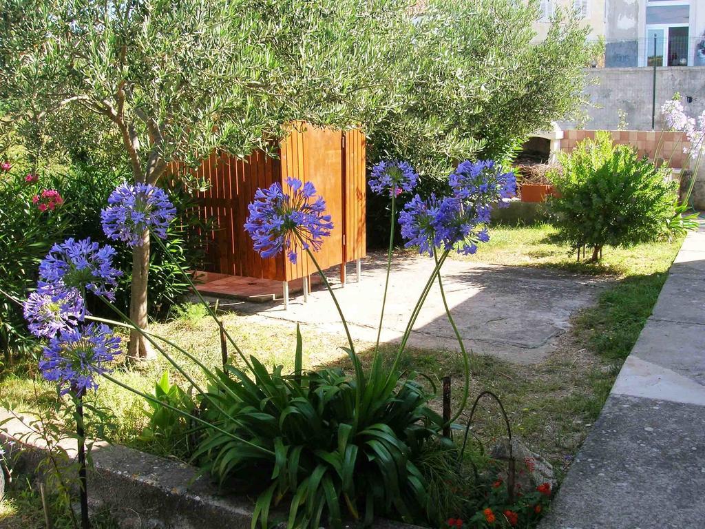 Apartments Eugenio Turizam Солине Номер фото